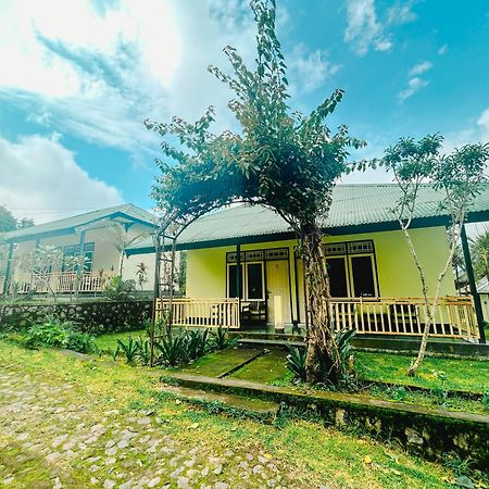 Lembah Rinjani Villa & Resto Syariah By Ecommerceloka Sembalunlawang Extérieur photo