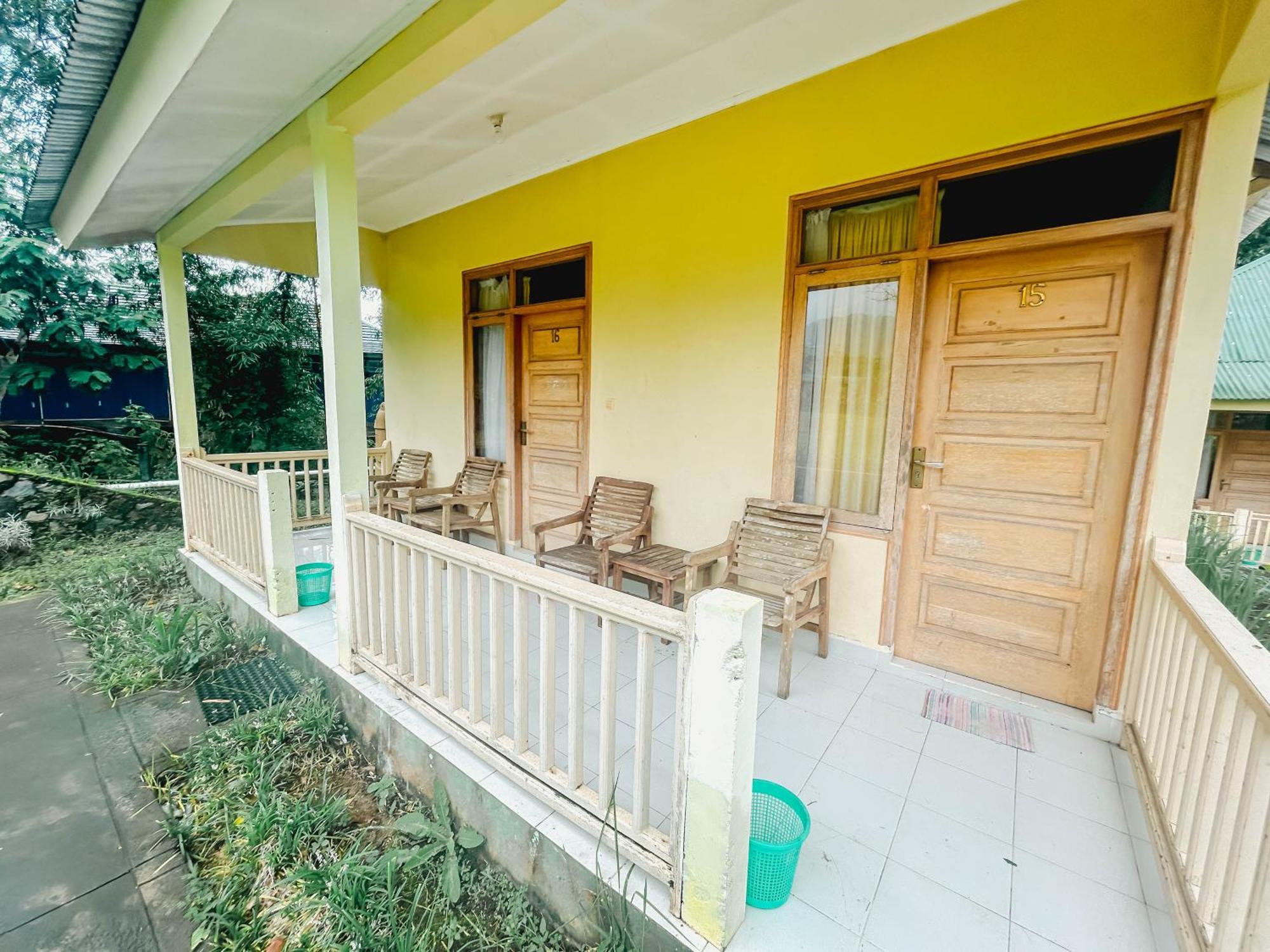 Lembah Rinjani Villa & Resto Syariah By Ecommerceloka Sembalunlawang Extérieur photo