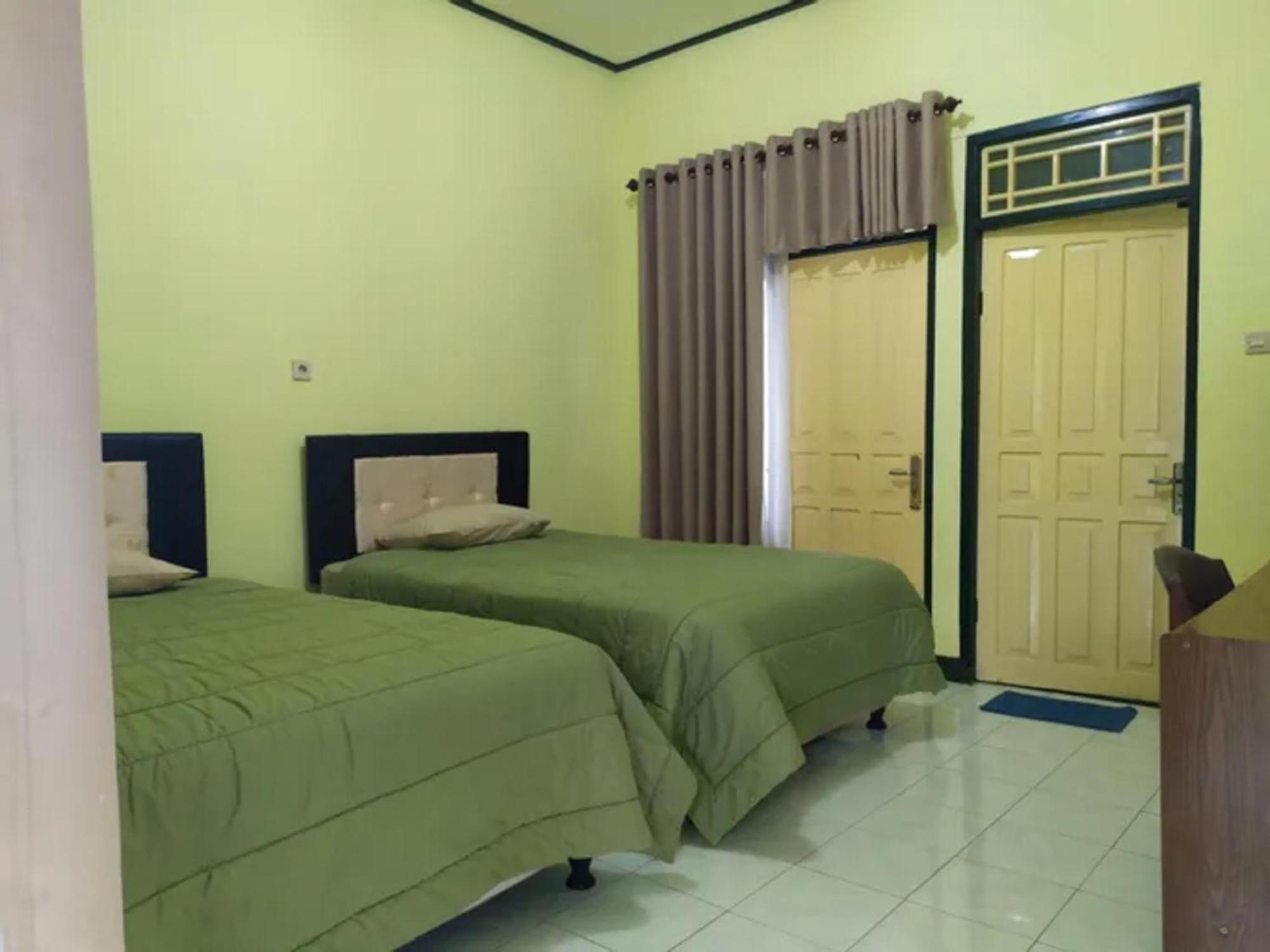 Lembah Rinjani Villa & Resto Syariah By Ecommerceloka Sembalunlawang Extérieur photo