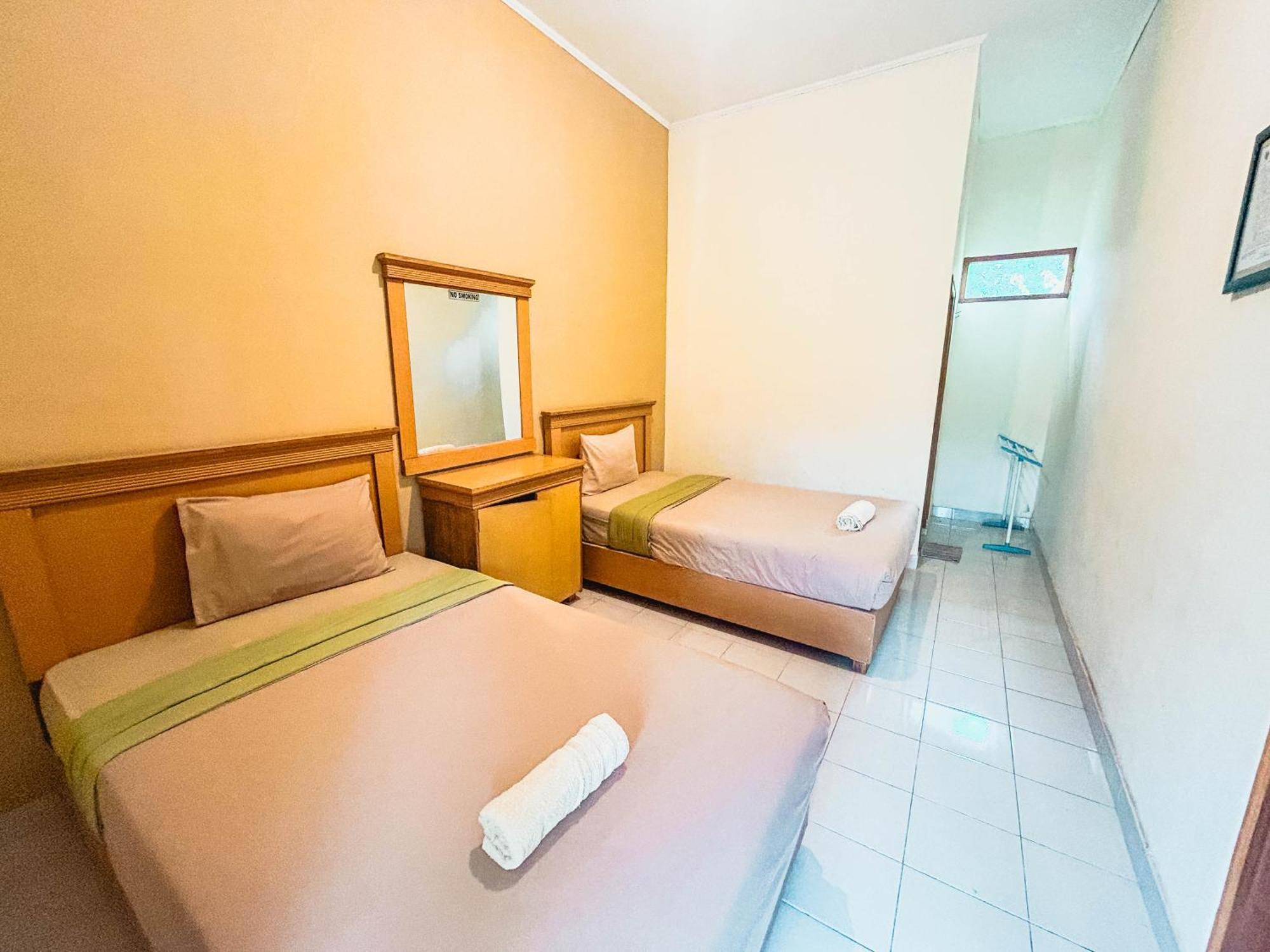 Lembah Rinjani Villa & Resto Syariah By Ecommerceloka Sembalunlawang Extérieur photo