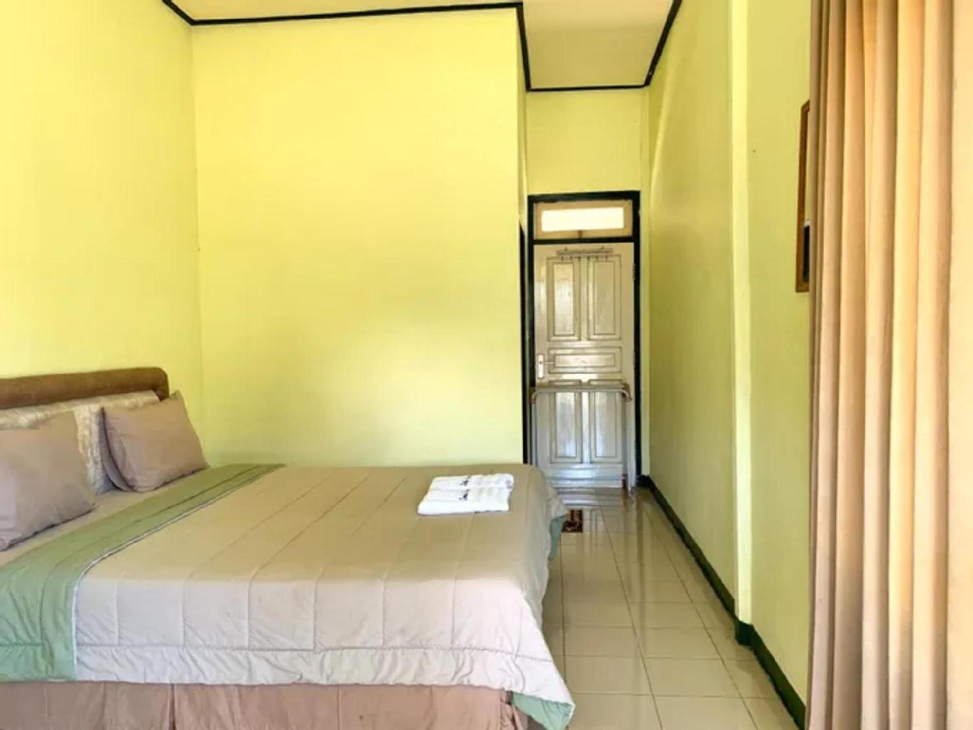 Lembah Rinjani Villa & Resto Syariah By Ecommerceloka Sembalunlawang Extérieur photo
