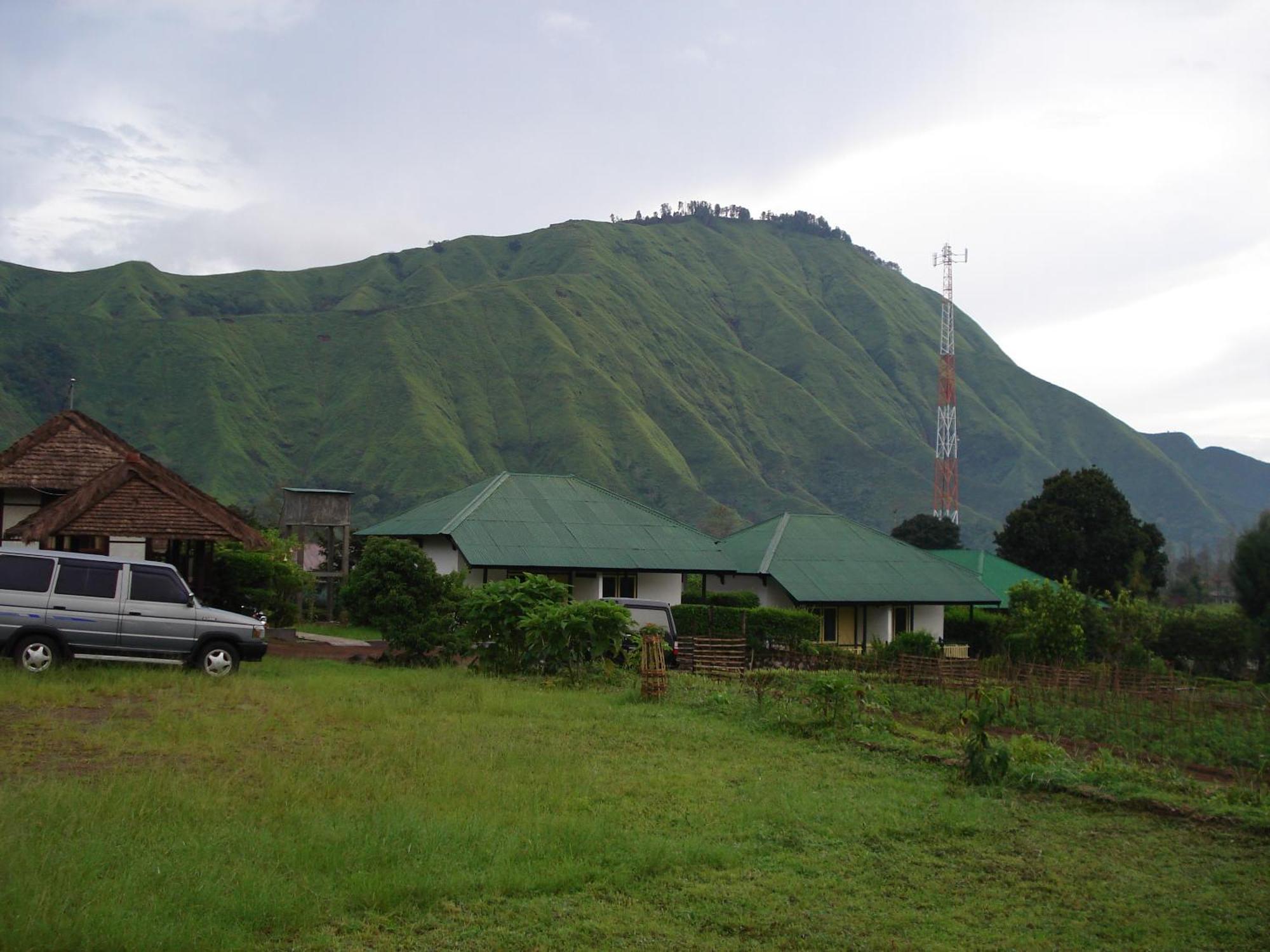 Lembah Rinjani Villa & Resto Syariah By Ecommerceloka Sembalunlawang Extérieur photo